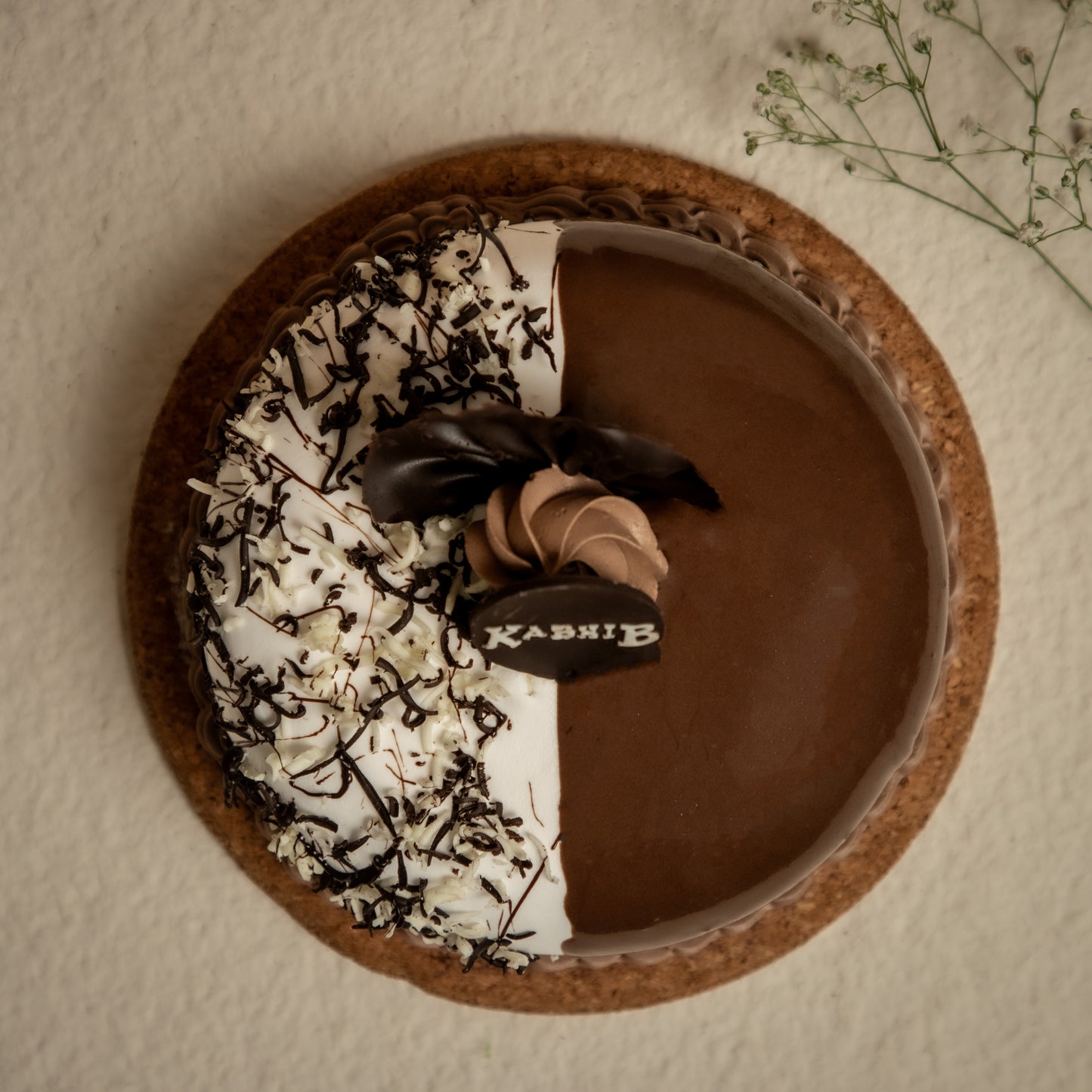 Black N White Cake - KabhiB