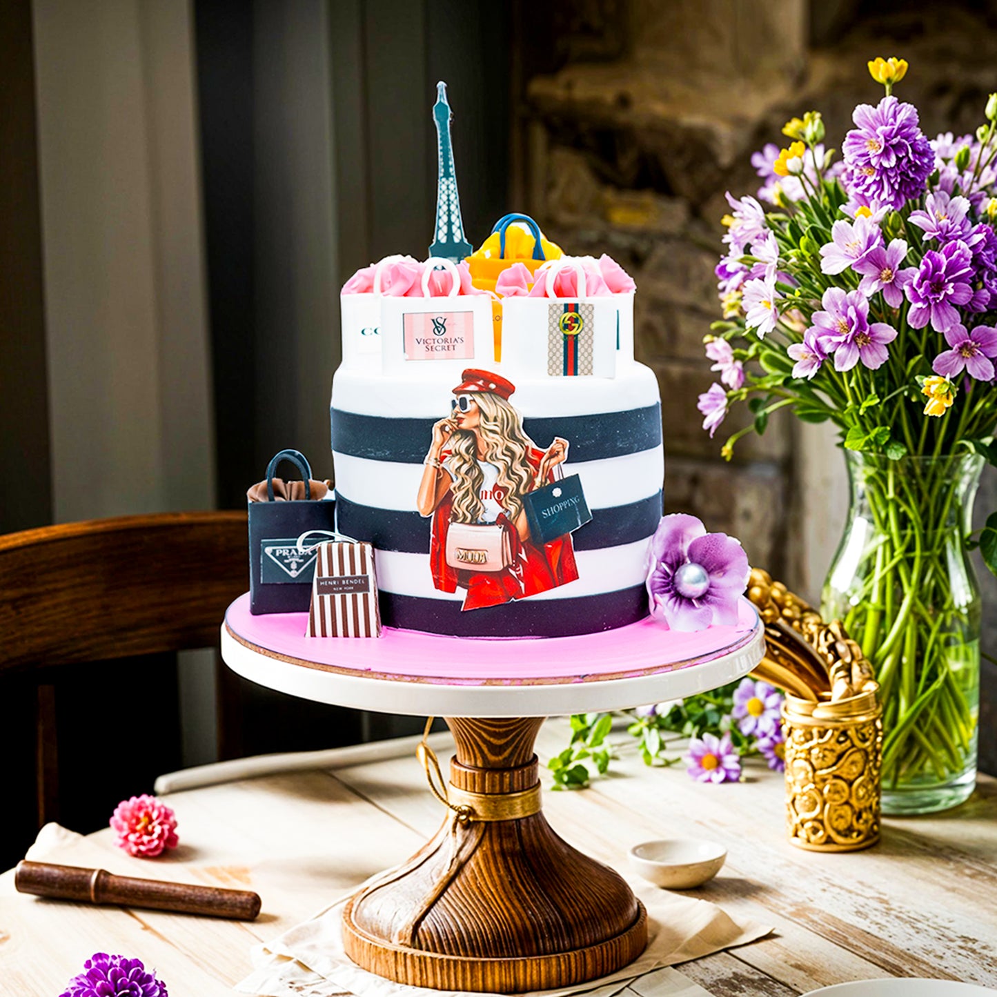 SHOPPING DIVA CREAM CAKE